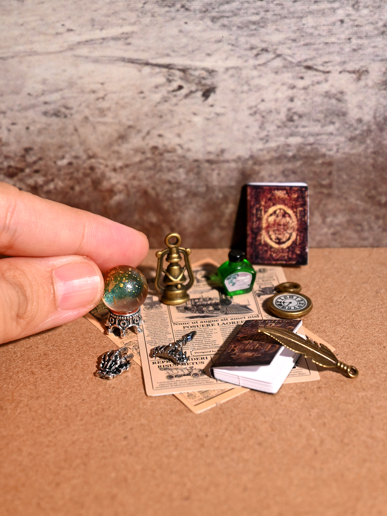 Miniature Replica Magic Vintag - đánh giá và giá Home Decor Manufacturers