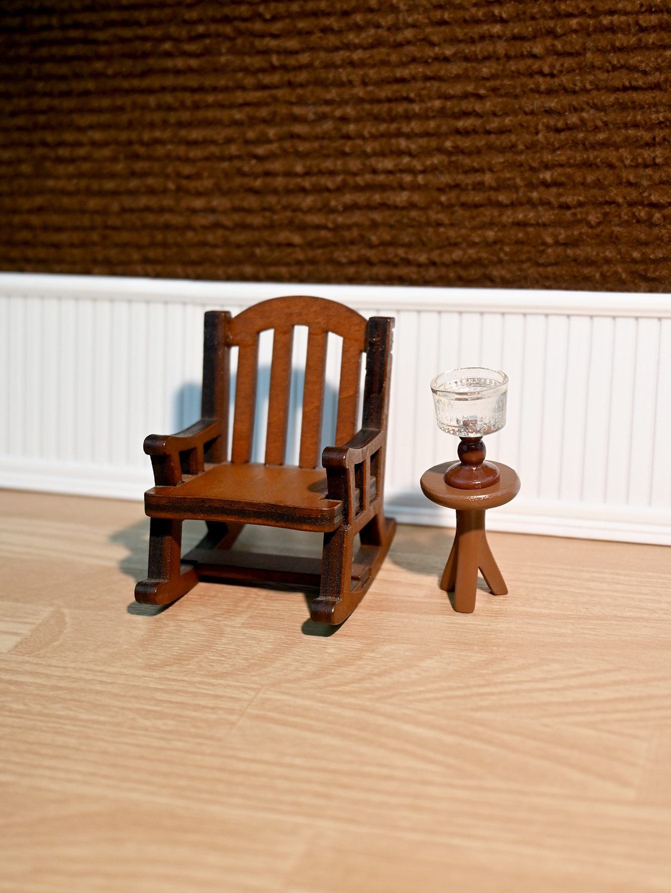Miniature Rocking Chair, Minia - đánh giá và giá Home Decor Manufacturers