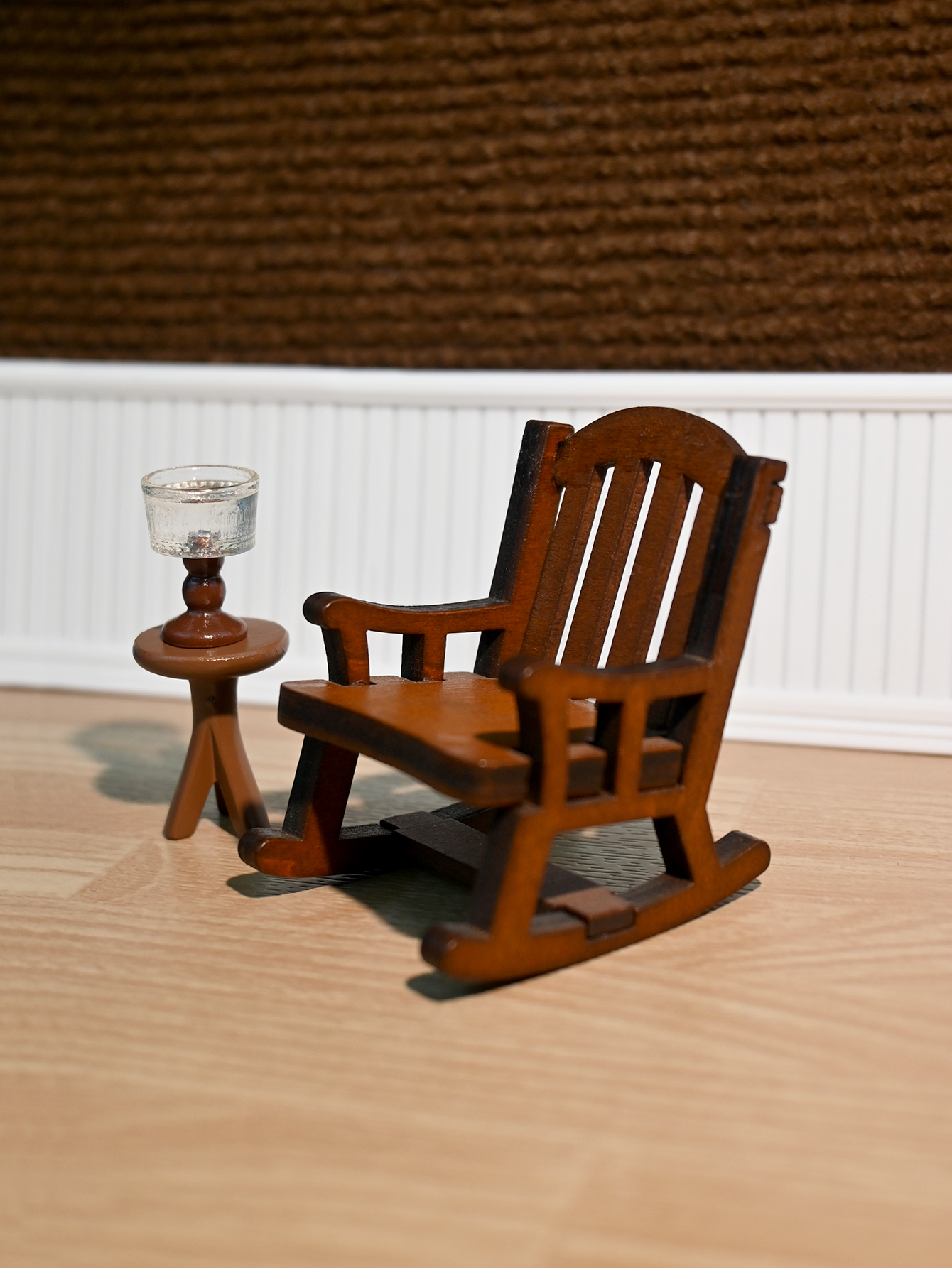 Miniature Rocking Chair, Minia - đánh giá và giá Home Decor Manufacturers